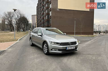 Універсал Volkswagen Passat 2015 в Чернігові