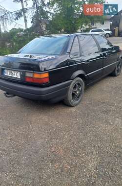 Седан Volkswagen Passat 1992 в 