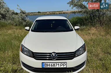 Седан Volkswagen Passat 2014 в Одессе
