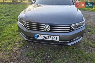 Универсал Volkswagen Passat 2017 в Львове