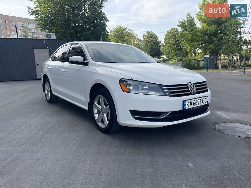 Седан Volkswagen Passat 2013 в Фастові