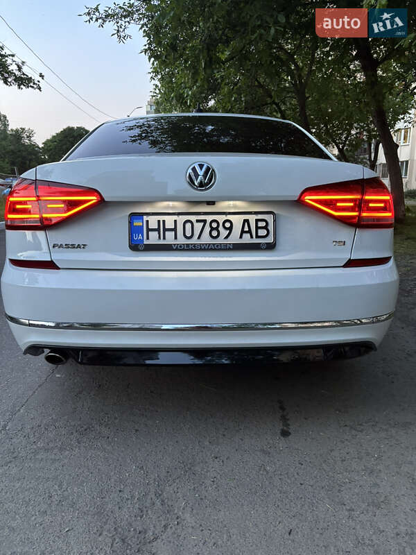 Седан Volkswagen Passat 2017 в Одесі