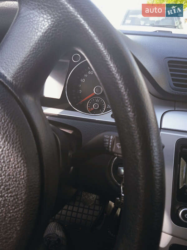 Универсал Volkswagen Passat 2009 в Львове