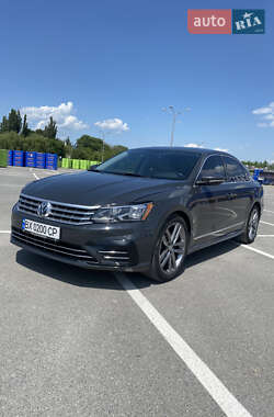 Седан Volkswagen Passat 2016 в Кам'янець-Подільському
