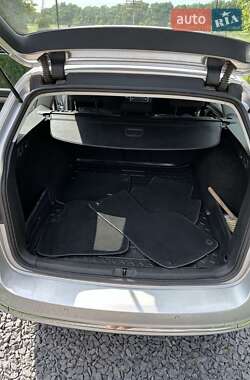 Універсал Volkswagen Passat 2012 в 