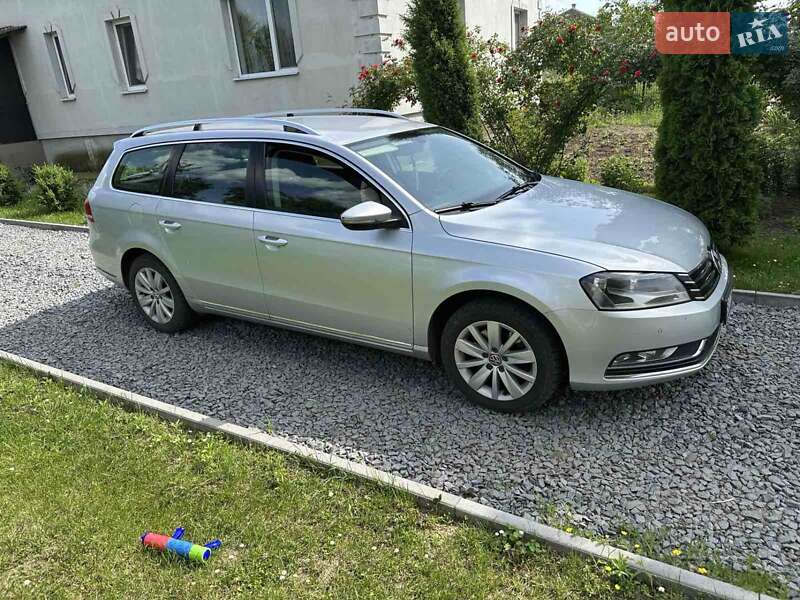 Универсал Volkswagen Passat 2012 в Буске