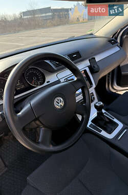 Універсал Volkswagen Passat 2010 в 