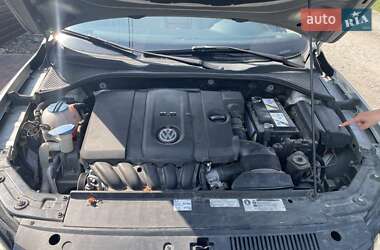 Седан Volkswagen Passat 2012 в 