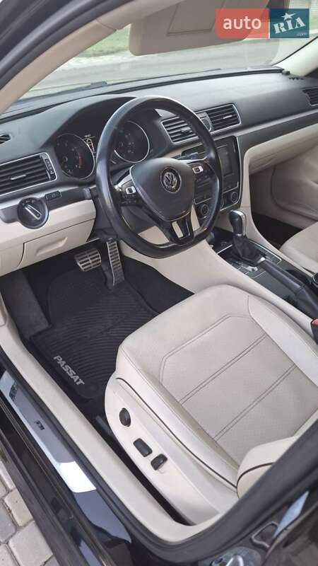 Седан Volkswagen Passat 2016 в Беляевке