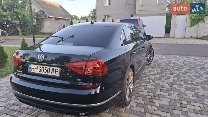 Седан Volkswagen Passat 2016 в Беляевке