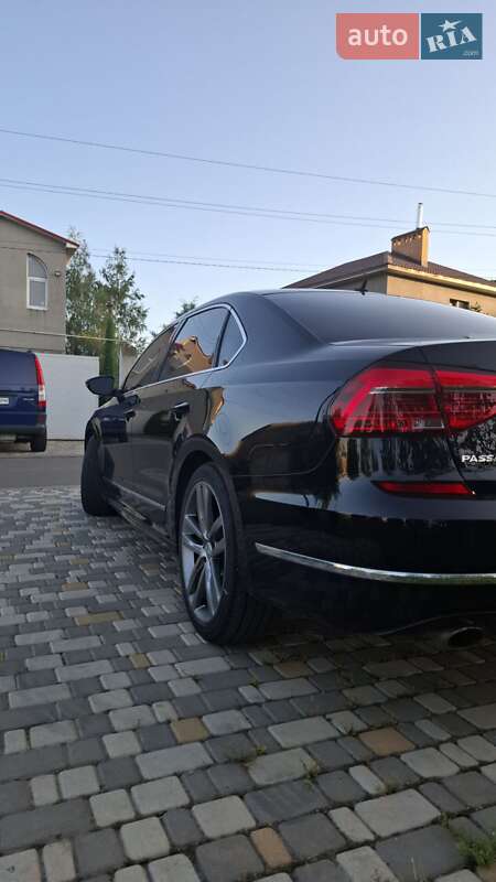Седан Volkswagen Passat 2016 в Беляевке