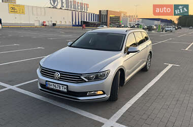 Універсал Volkswagen Passat 2015 в Одесі
