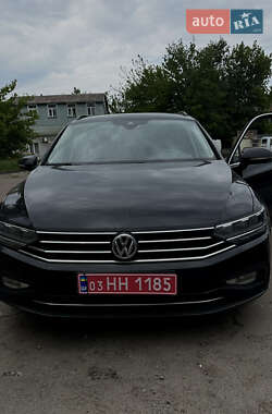 Універсал Volkswagen Passat 2020 в Києві