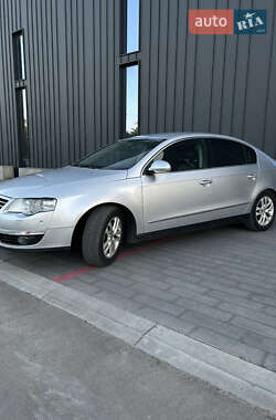 Седан Volkswagen Passat 2008 в 