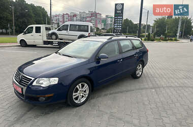 Універсал Volkswagen Passat 2009 в Луцьку
