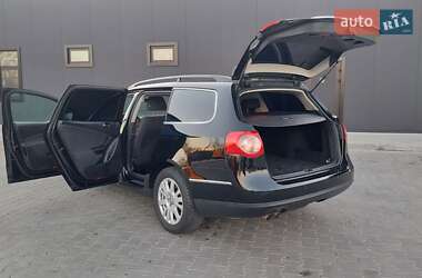 Универсал Volkswagen Passat 2010 в 