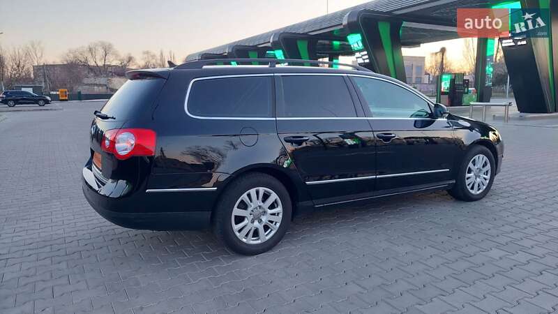 Универсал Volkswagen Passat 2010 в Одессе