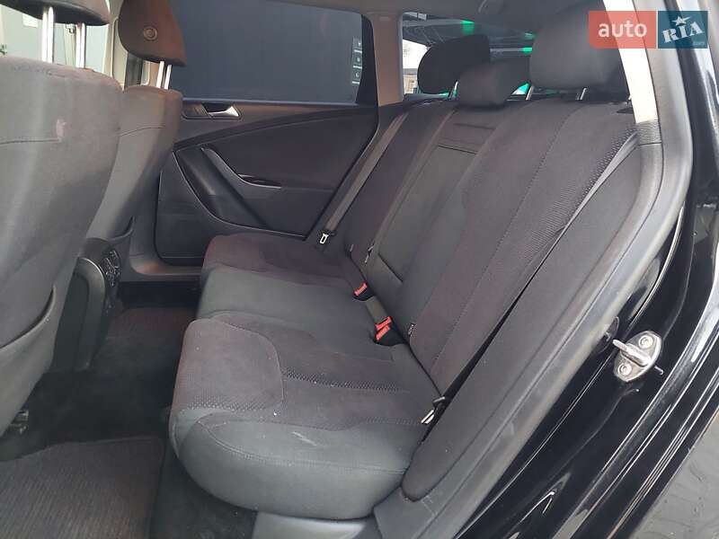 Универсал Volkswagen Passat 2010 в Одессе