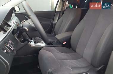Универсал Volkswagen Passat 2010 в 