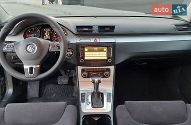 Универсал Volkswagen Passat 2010 в 