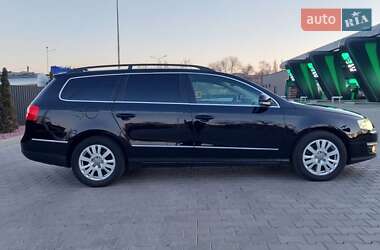 Универсал Volkswagen Passat 2010 в 