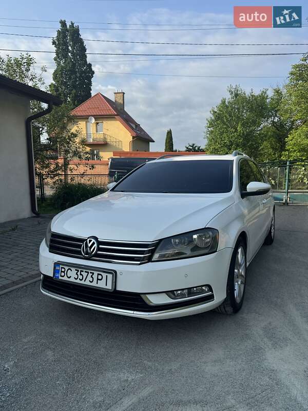 Универсал Volkswagen Passat 2012 в Львове