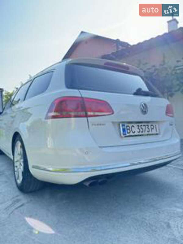 Универсал Volkswagen Passat 2012 в Львове