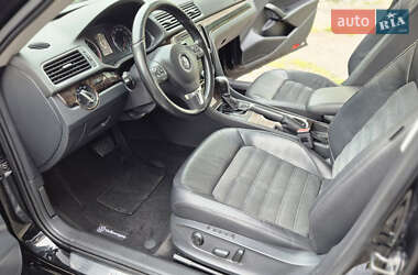 Седан Volkswagen Passat 2014 в  фото 15 Седан Volkswagen Passat 2014 в