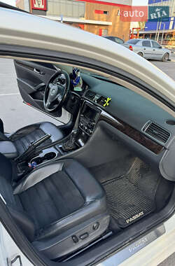 Седан Volkswagen Passat 2013 в 