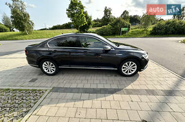 Седан Volkswagen Passat 2017 в Тячеве