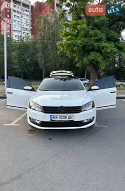 Седан Volkswagen Passat 2013 в 
