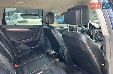 Универсал Volkswagen Passat 2011 в 