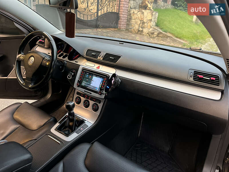 Седан Volkswagen Passat 2006 в Ярмолинцях