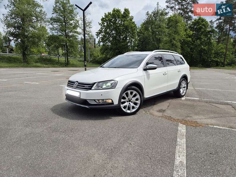 Універсал Volkswagen Passat 2014 в Києві