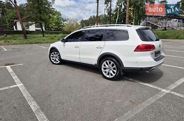 Универсал Volkswagen Passat 2014 в Киеве