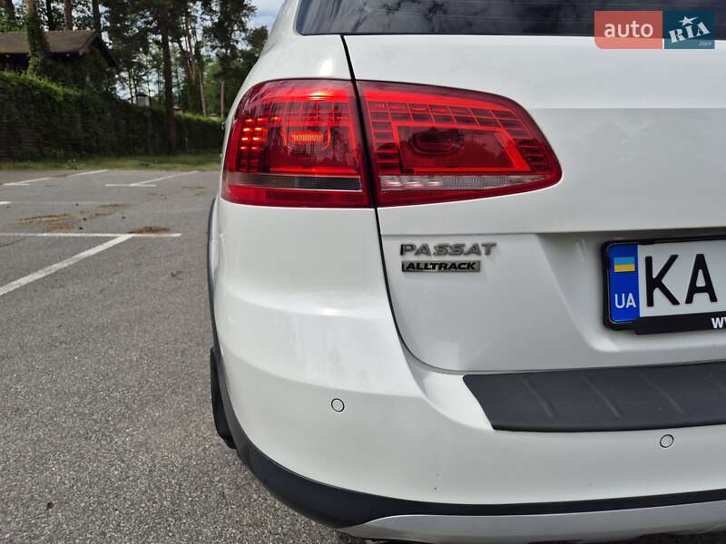 Універсал Volkswagen Passat 2014 в Києві