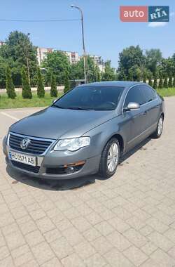 Седан Volkswagen Passat 2007 в Дрогобичі
