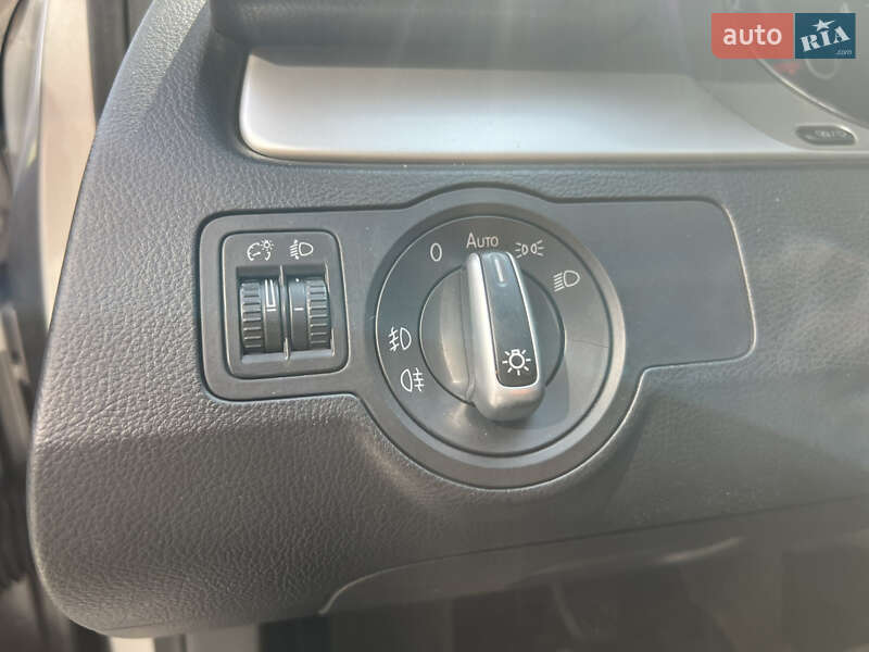 Универсал Volkswagen Passat 2014 в Львове