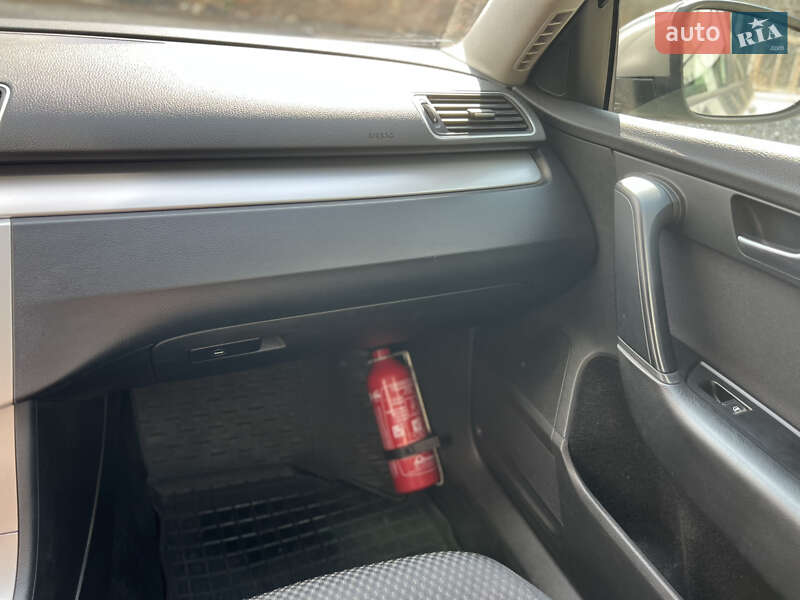 Универсал Volkswagen Passat 2014 в Львове