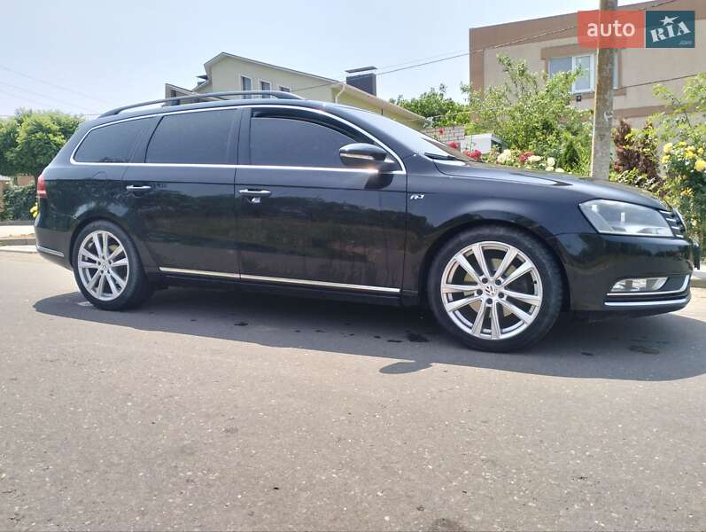 Универсал Volkswagen Passat 2011 в Николаеве