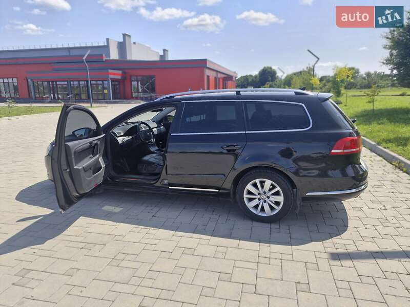 Универсал Volkswagen Passat 2012 в Ровно