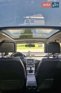 Універсал Volkswagen Passat 2012 в 
