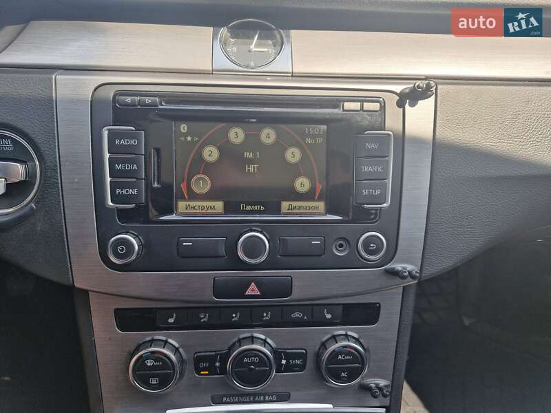 Универсал Volkswagen Passat 2012 в Ровно