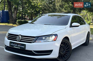 Седан Volkswagen Passat 2012 в Миколаєві
