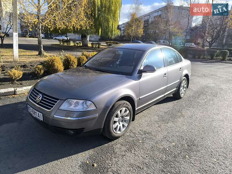 Седан Volkswagen Passat 2004 в 