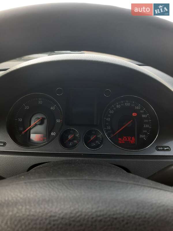 Универсал Volkswagen Passat 2007 в Дрогобыче