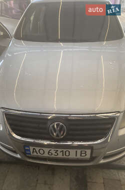 Седан Volkswagen Passat 2005 в Ужгороде