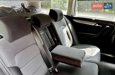 Универсал Volkswagen Passat 2011 в 