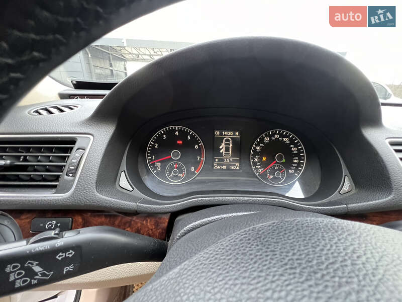 Седан Volkswagen Passat 2012 в Белой Церкви