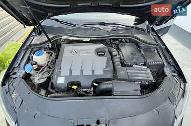 Универсал Volkswagen Passat 2013 в 